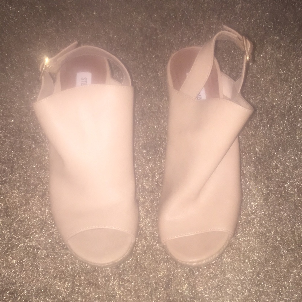 Peep Toe Shoes